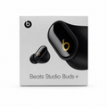 Beats Studio Buds + True Wireless In-Ear-Kopfhörer in Schwarz/Gold – Verpackung Vorderseite